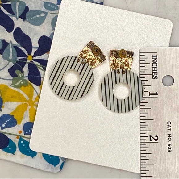 Circle Midcentury Stripe Hoop Goldtone Earrings Geometric Round Retro Pierced - Picture 5 of 9